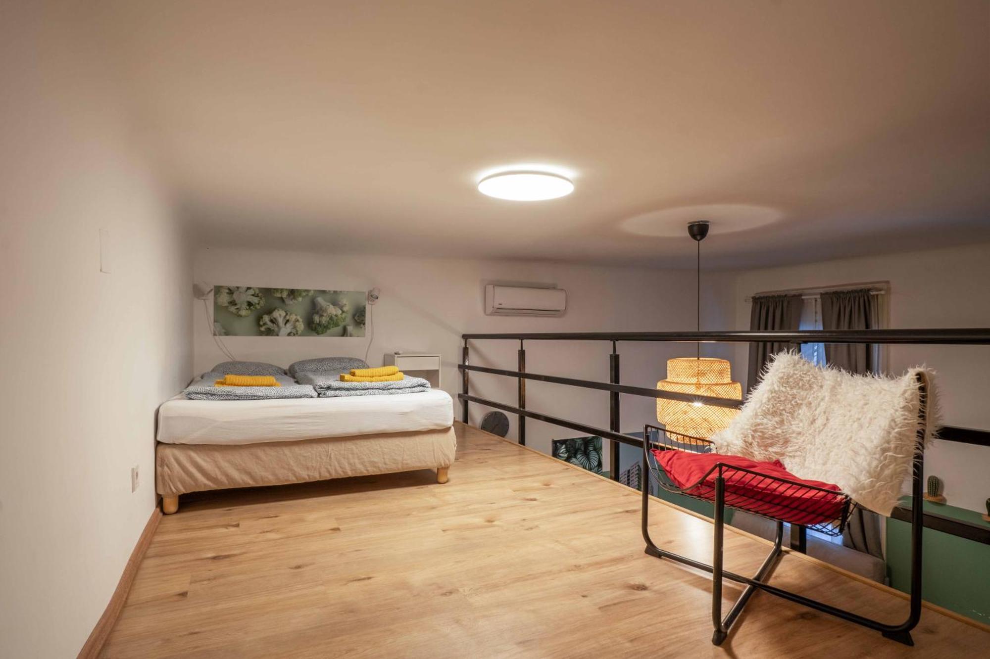 Cosy Studio In Terezvaros W41 Green Budapest Luaran gambar